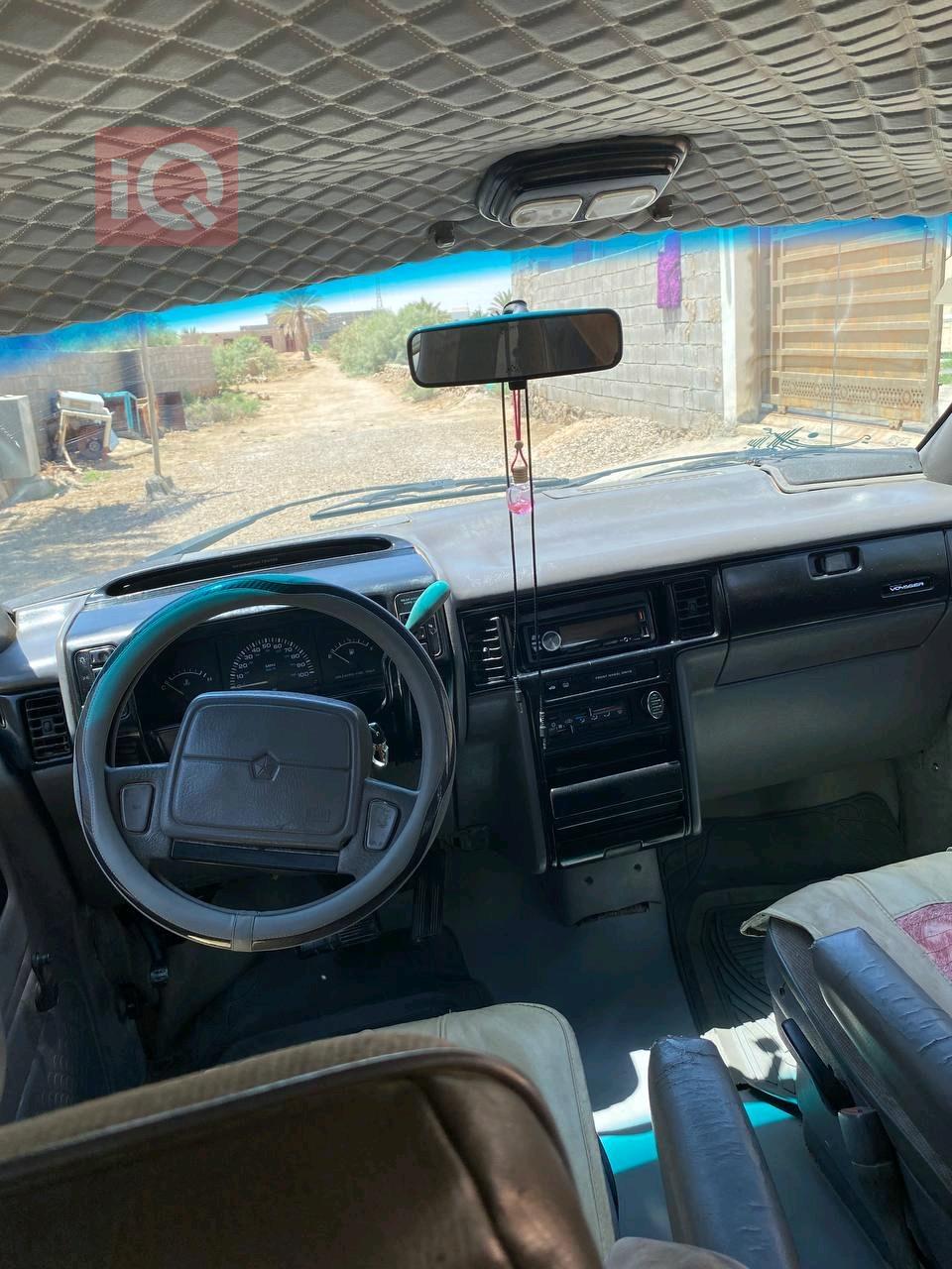 دودج كارافان